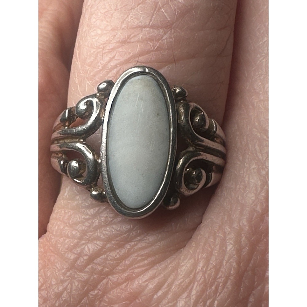 Vintage Sterling Silver Ring w/ Snow White Pearl Stone - Ring Size7 - Picture 1 of 10